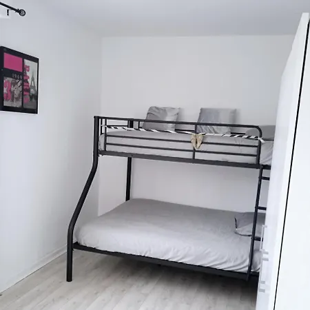 Logement Dans Residence - A 10 Km Du Centre Ville Et A 5 Minute Du Parlement Europeen Avec Parking Gratuit Hoenheim Buitenkant foto