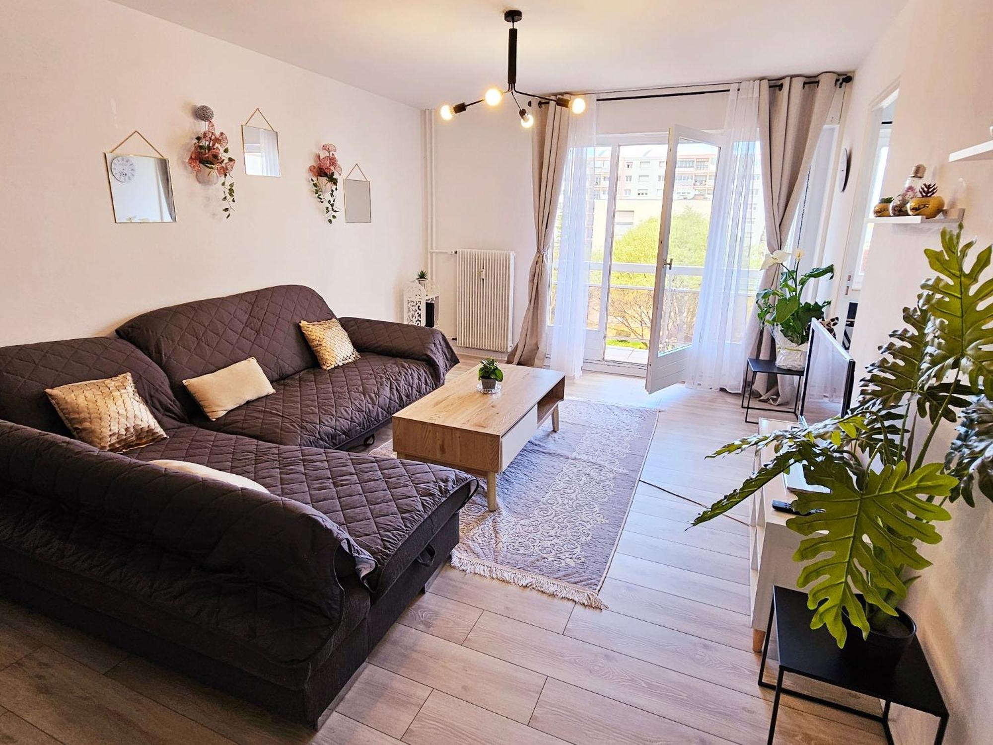 Dans - A 10 Km Du Centre Et A 5 Minute Du Parlement Europeen Avec Parking Gratuit Appartement Hoenheim